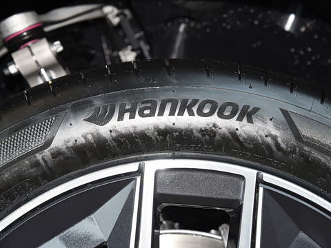 2026�� �Ŀ� eDrive 40L M�˶���װ