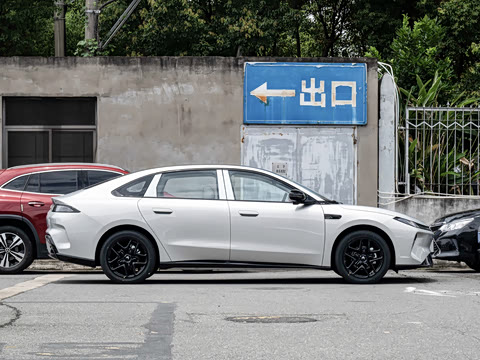 2026�� 535 MAX+�����
