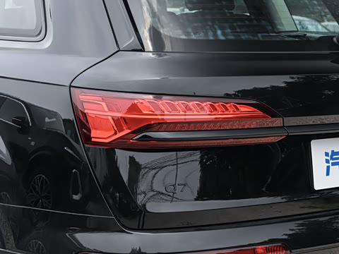 2026�� 55 TFSI quattro S line����ʿ��