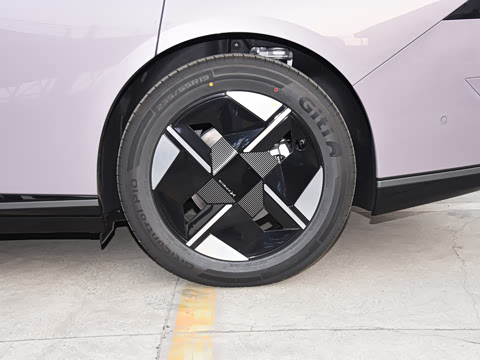 2026�� ���� 615 Max �콢��