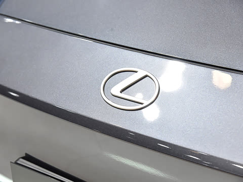 2025�� 350e