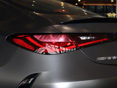 2025 Ŀ AMG CLE 53 4MATIC+ ܳ