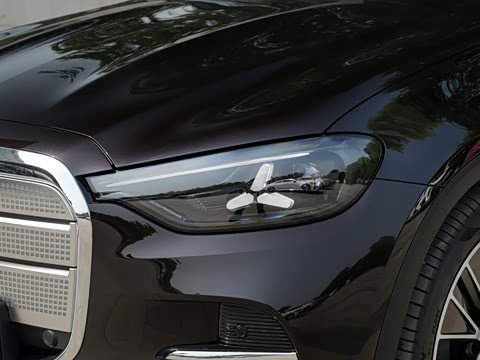 2026�� ����� 350 L 4MATIC