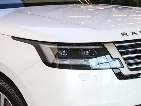 2025�� 4.4 V8 SV���ٴ����ӳ��� 4��