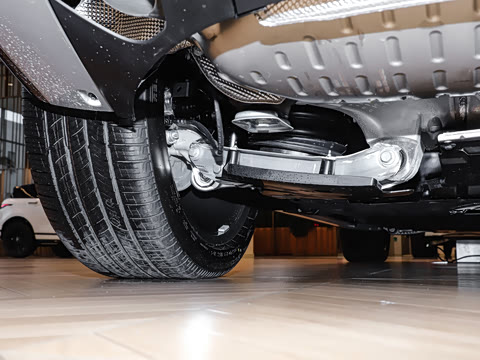 2026�� 3.0 L6 400PS AB�����