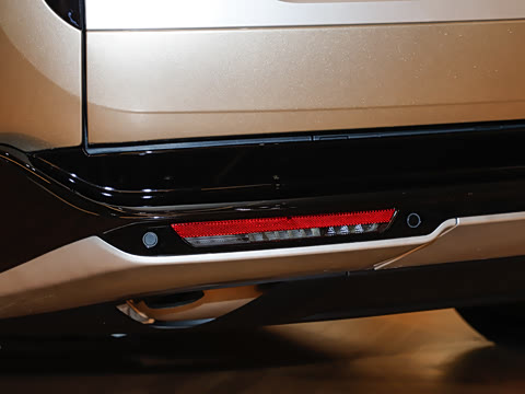 2026�� 3.0 L6 400PS AB�����