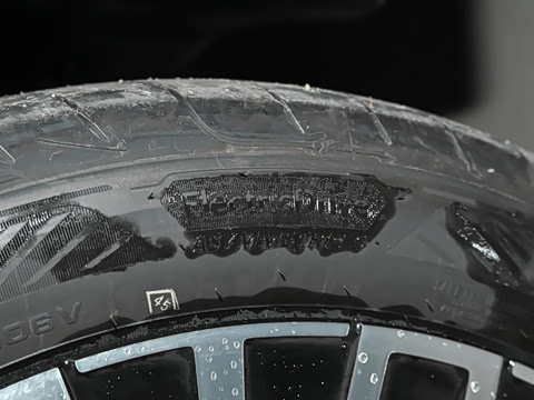 2026�� 65.2kWh ������