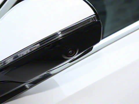 2025�� �Ŀ� E 300 L ʱ���˶���