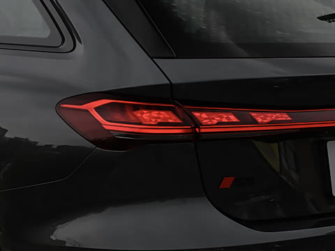2027�� Avant