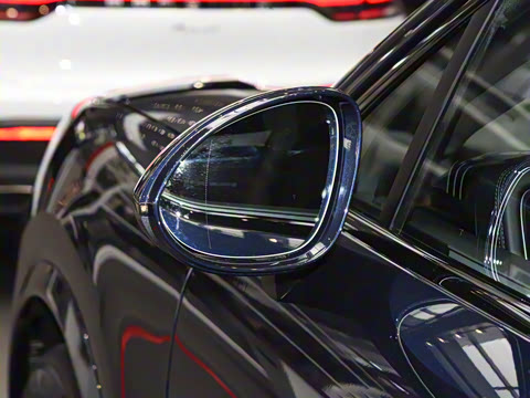 2026�� Cayenne Coup�� 3.0T