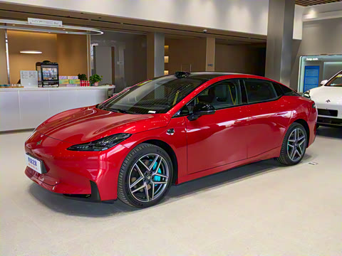 2025�� �Ŀ� 710 Max��