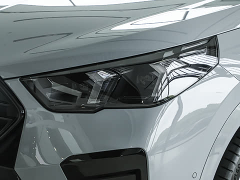 2026�� M35i