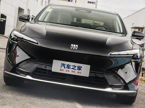 2025�� ������