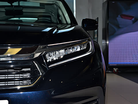 2026�� 240TURBO ����������