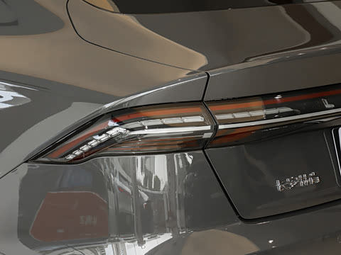 2025�� 2.0T ���а�