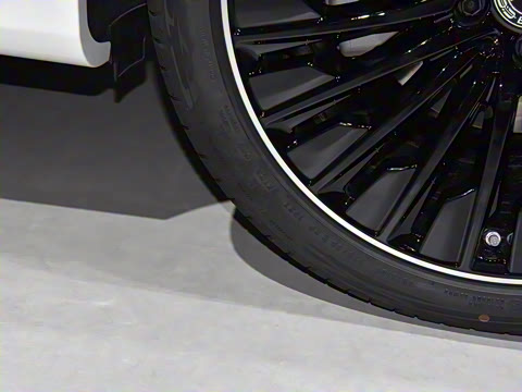 2026�� E 300 �������˶���