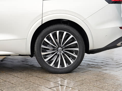 2024�� 380TSI ����