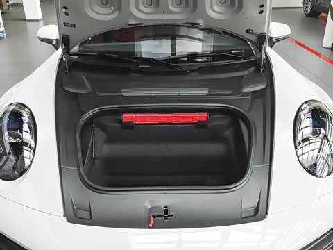 2026�� Carrera 3.0T