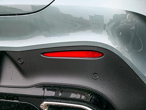 2025�� �Ŀ� GLC 300 4MATIC ����SUV