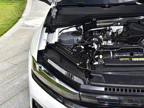 2026�� L 300TSI DSG ������