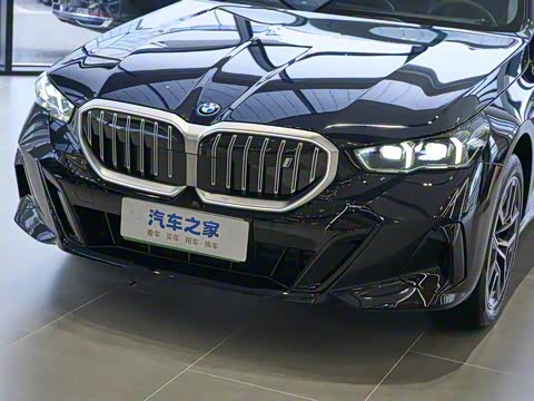 2026�� eDrive 40L M�˶���װ