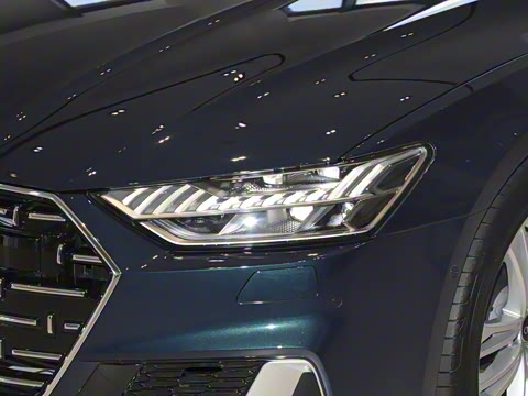 2025�� 45 TFSI quattro ������