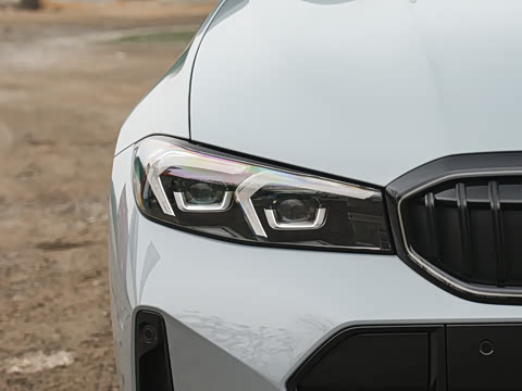 2026�� 330Li M�˶���ҹ��װ