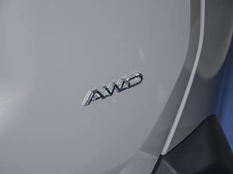 2026�� 2.0L ����������