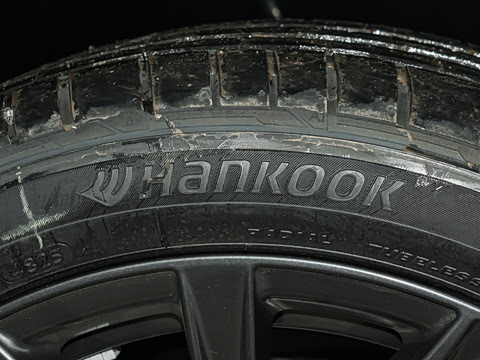 2026�� 330Li M�˶���ҹ��װ