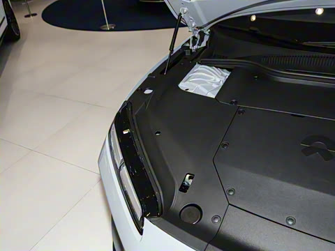 2025�� 100kWh Touring