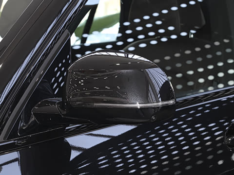 2026�� �Ŀ� xDrive 40Li M�˶���ҹ��װ