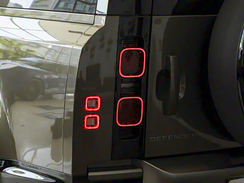 2025�� 130 3.0T P400 ����������