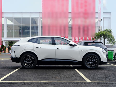 2026�� Max+ ���̰�