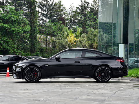 2026�� �Ŀ� AMG CLE 53 4MATIC+ ���ܳ�