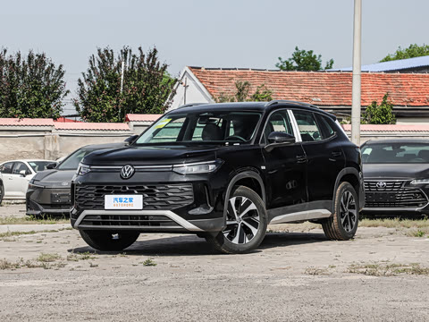 2026�� �Ŀ� ̽��L 300TSI ������Ӣ
