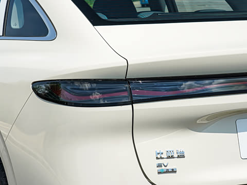 2027�� EV 530KM������