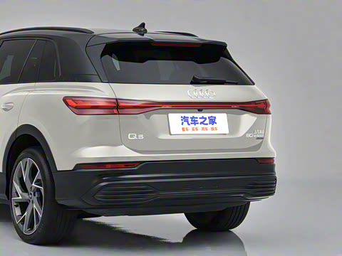 2023�� 50 e-tron quattro ��ҫ�� ������װ