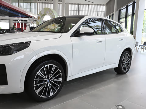 2026�� xDrive25i M�˶���ҹ��װ