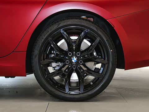 2026�� 330Li �����