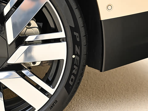 2026�� 102kWh ����ǩ����