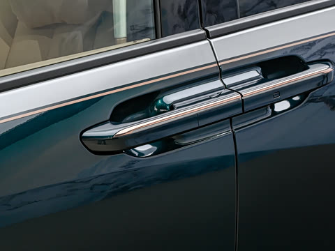 2027�� 2.0T ���������