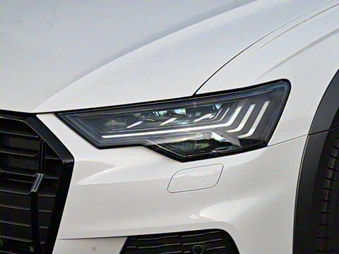 2025�� allroad quattro ̽���� 55 TFSI ����ԽҰ��