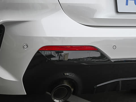 2026�� 430i M�˶���ҹ��װ