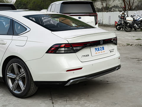 2025�� 2.0L e:PHEV ����