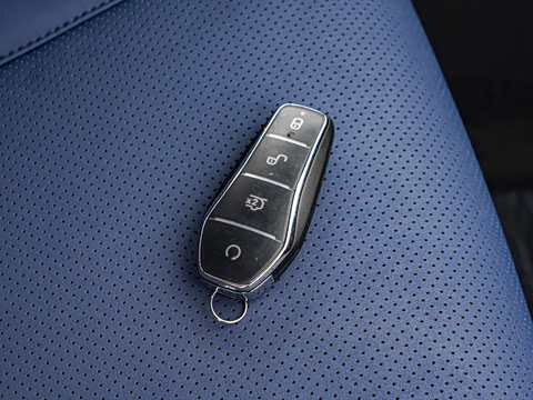 2026�� 305km ���ɰ�