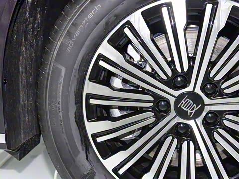 2026 DM-i 1.5T 218KM Խ