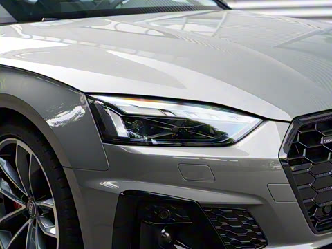 2025�� Sportback ��ذ� 40 TFSI quattro ����������