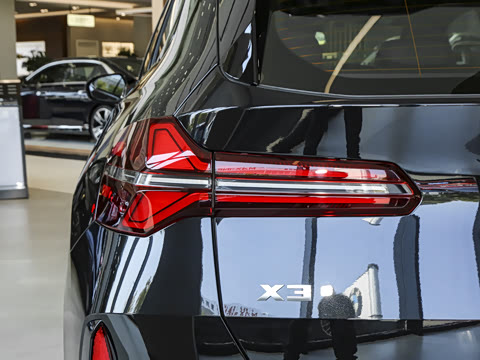 2026�� M50 xDrive