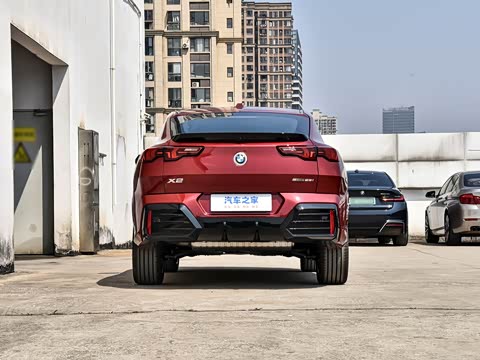 2026�� sDrive25i M�˶���װ