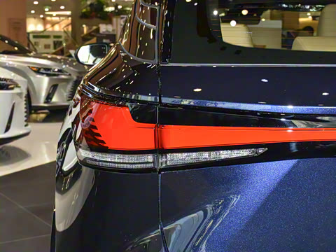 2026�� 300 ����������